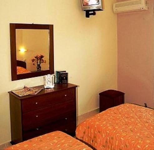 Canditas Studios Tsilivi  Bilik gambar